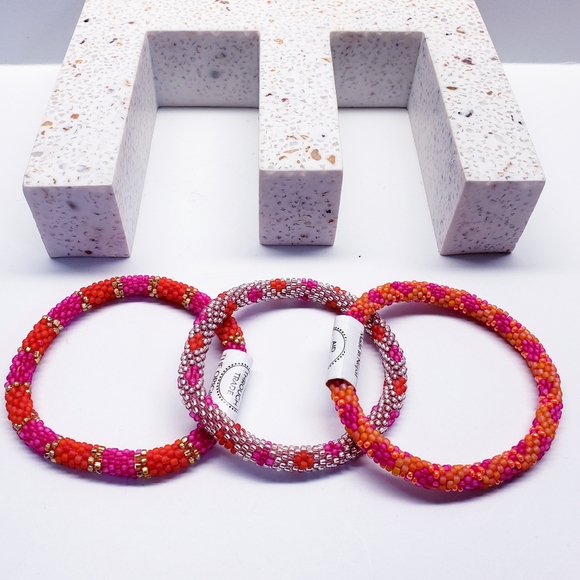 CAROUSEL -Original Roll-On® Bracelets, 7" round, made in Nepal #2 (3 pieces) - Picture 3 of 5